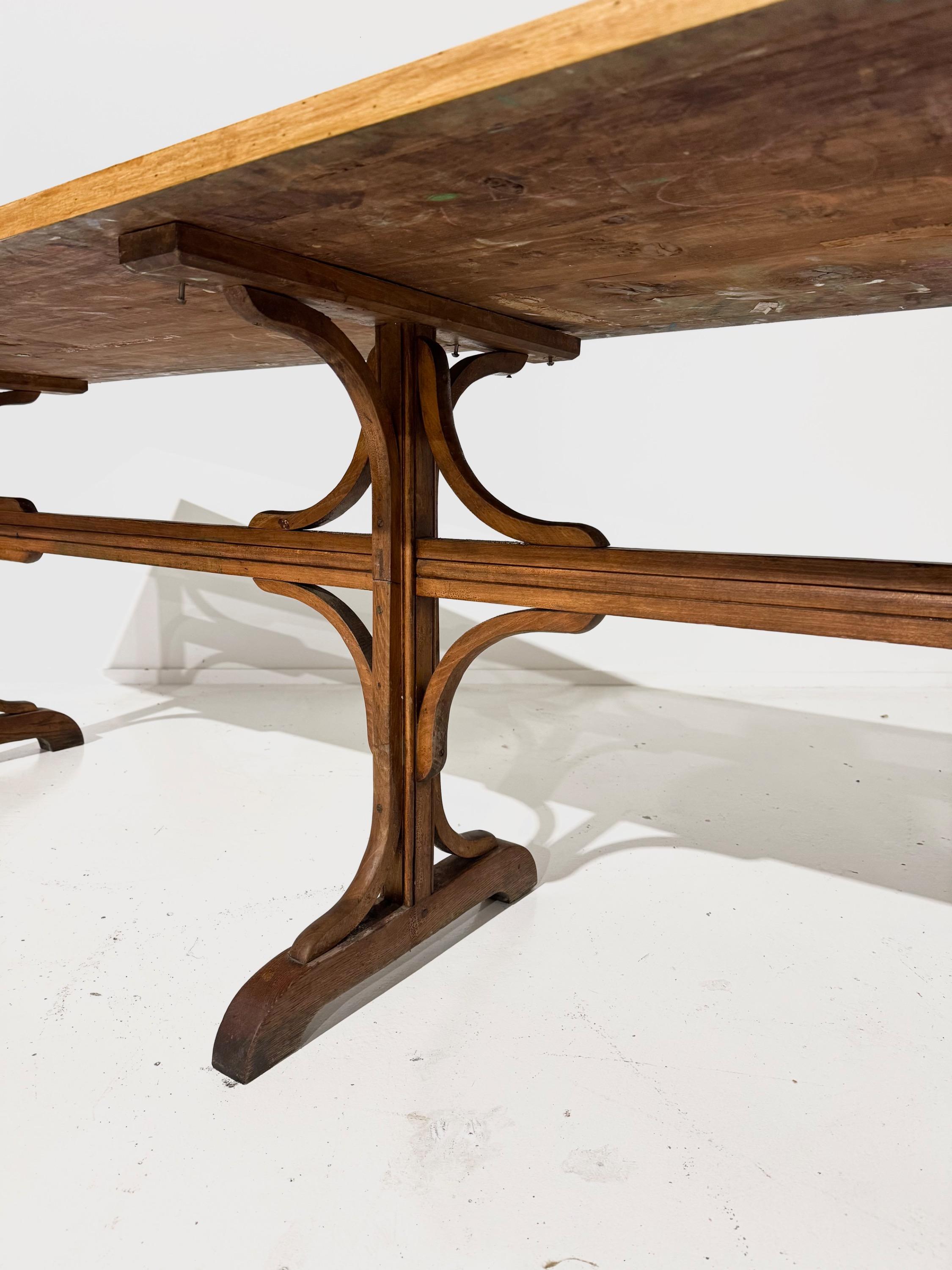 Big « Fishel » Table in Bent Beech Wood Circa 1920’s Dim = 260 x 70 x 75 cm