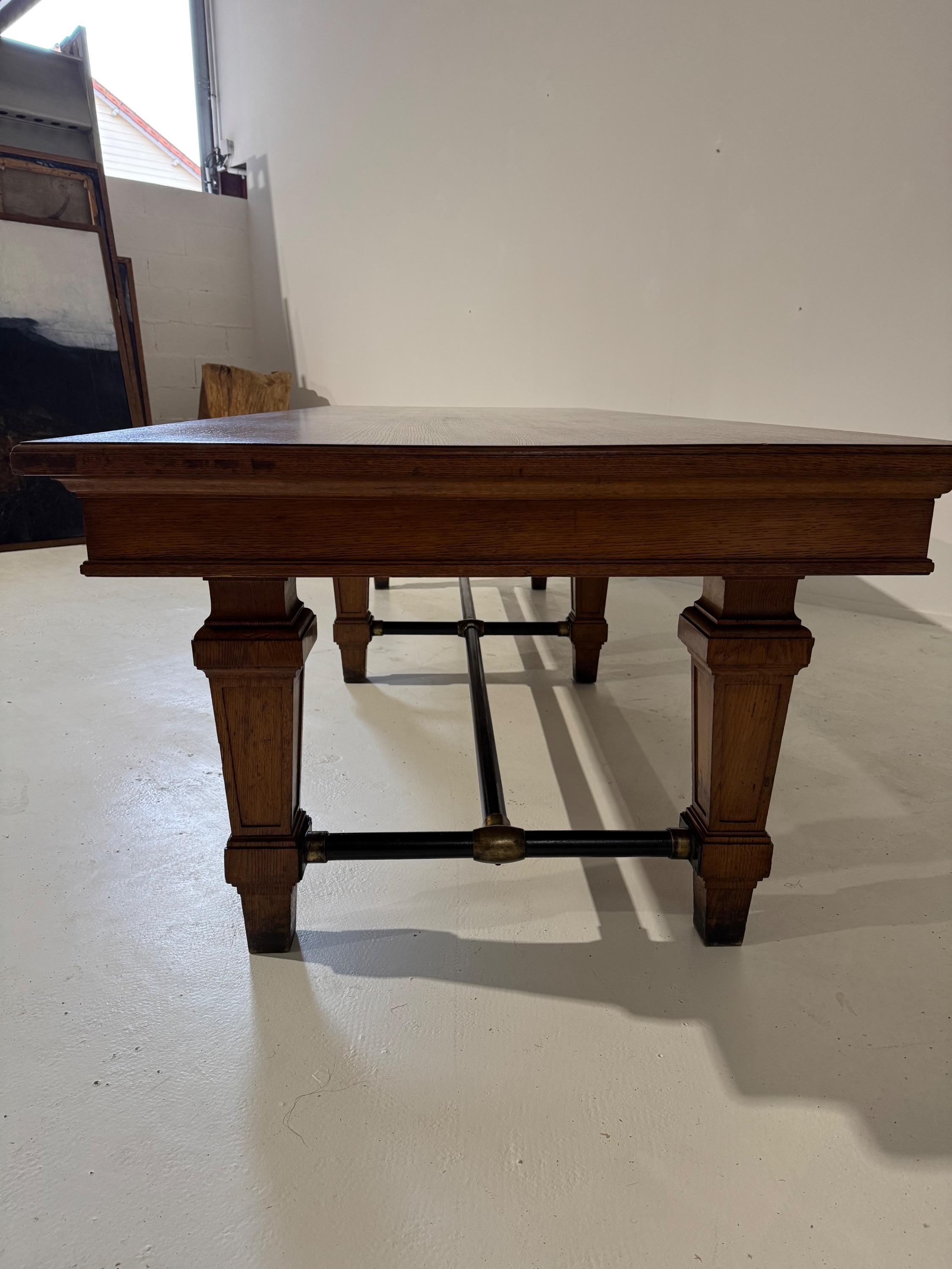 Impressive Big French 1940 Table in Solid Oak, iron & Bras. Made for the « Banque de France » to Seal the Gold Bars.  Dim = 302 x 111 x 76,5 cm